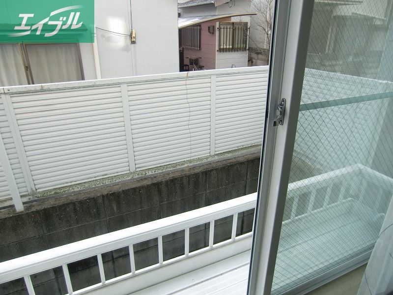 バルコニー　同物件別部屋の写真です