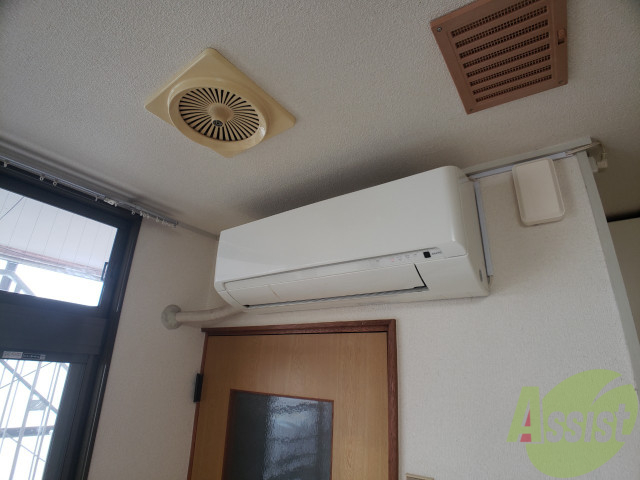 その他設備　エアコンもあり暑い夏もこれで快適ですよ～