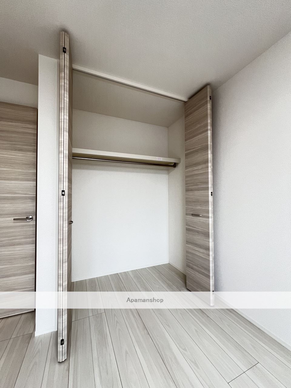 収納　※同物件、別部屋の写真です。