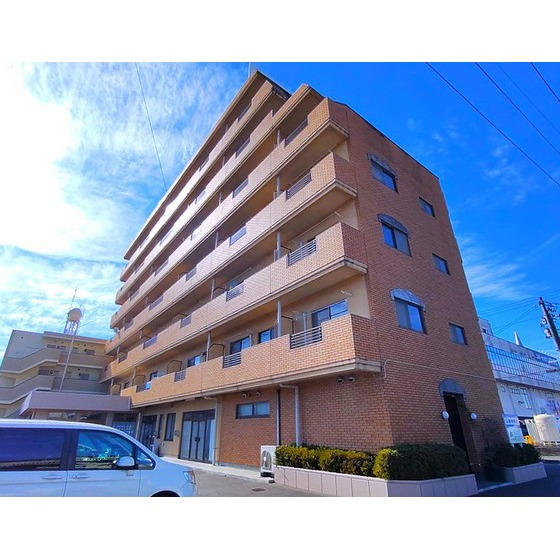 建物外観　ＲＣ造７階建てマンション