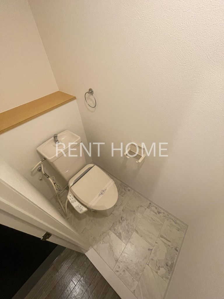 トイレ　改装前のお写真