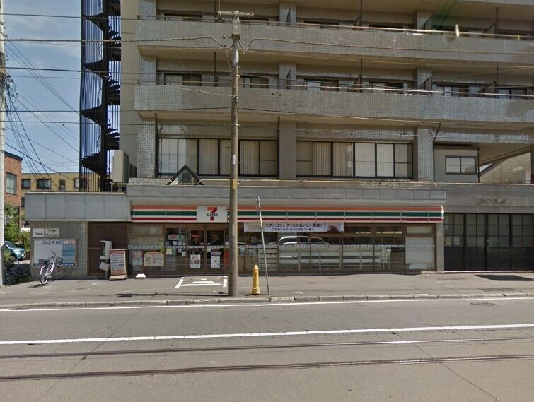 コンビニ　セブンイレブン札幌山鼻店（コンビニ）まで145m