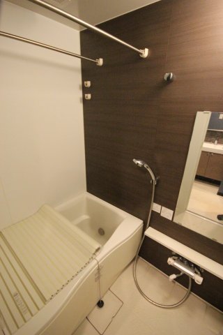 バス・シャワールーム　別部屋参考写真