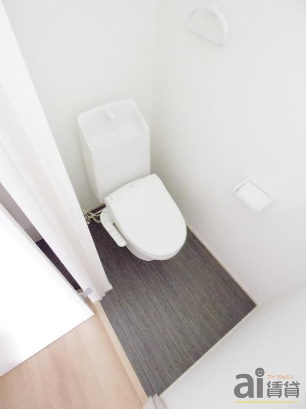 トイレ　※同仕様写真です。