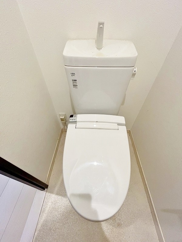 トイレ　★温水洗浄便座★