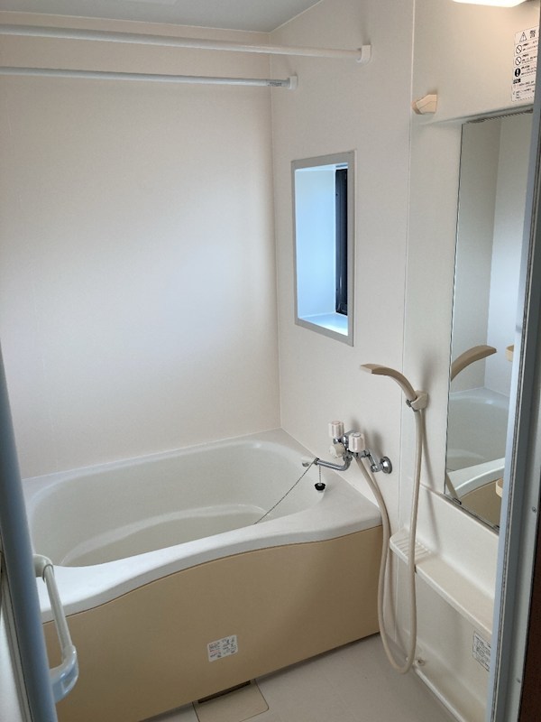 バス・シャワールーム　反転間取参照