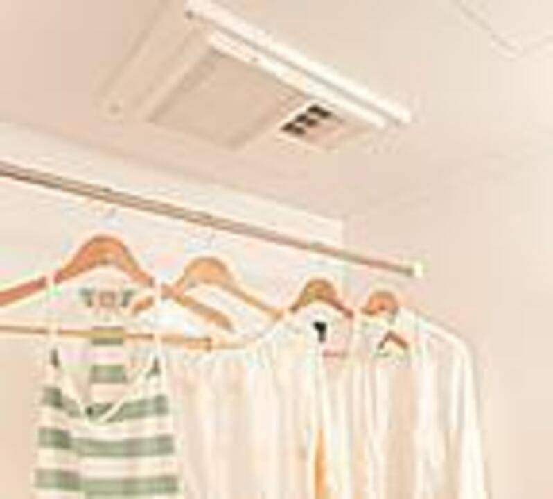 バス・シャワールーム　浴室乾燥機