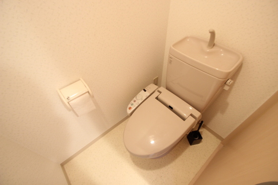 トイレ　※別号室のお写真です。