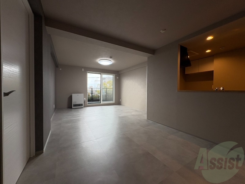 居室・リビング　広々としたリビングですね。使い勝手がよさそうですね！