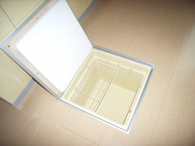 その他設備　床下収納