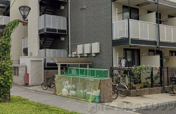 エントランス　駐車場