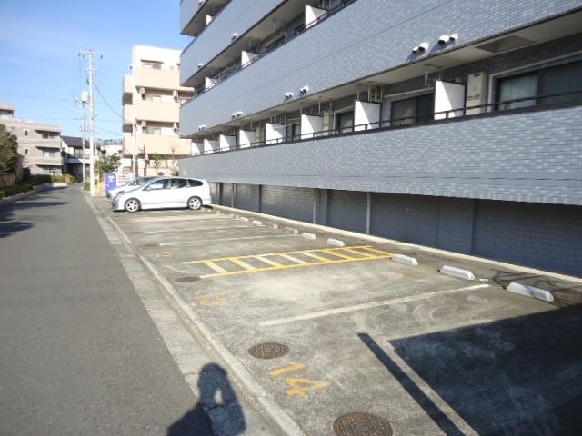 駐車場　☆オートロック付き　礼金０円☆