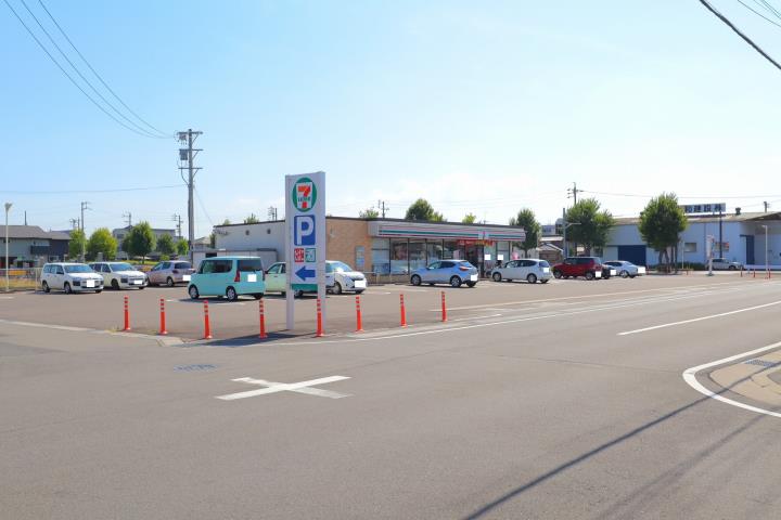 コンビニ　セブン－イレブン岐阜今嶺３丁目店（コンビニ）まで639m