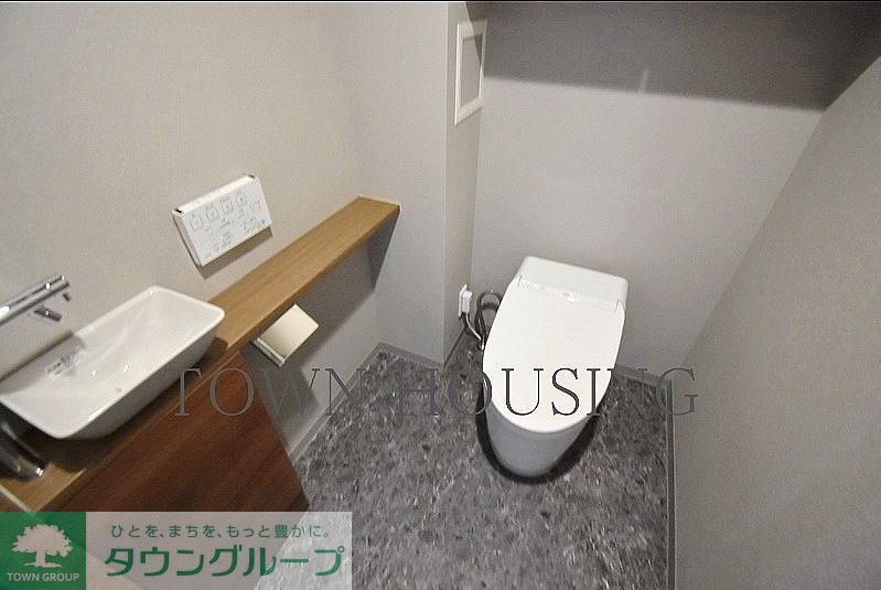 トイレ　お問合せは(株)タウンハウジングレジデンス事業部　赤坂店・…