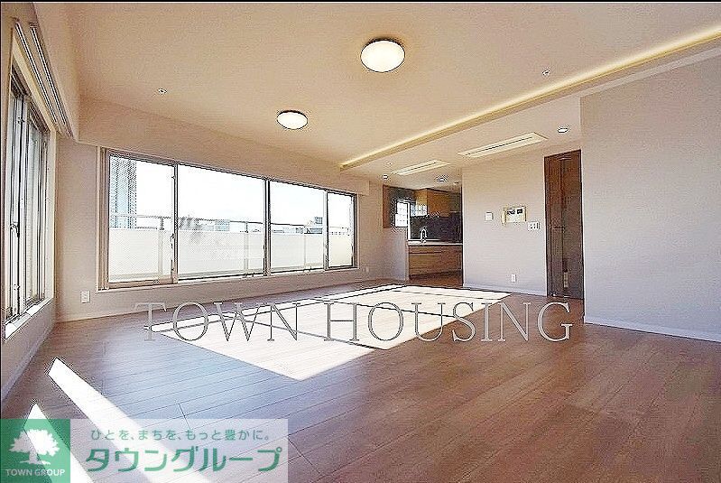 居室・リビング　お問合せは(株)タウンハウジングレジデンス事業部　赤坂店・…