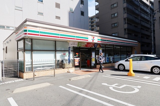 コンビニ　セブンイレブン 福岡福浜2丁目店（コンビニ）まで227m