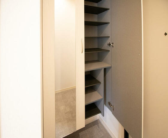 玄関　シューズボックス