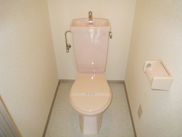 トイレ　同物件別号室です。