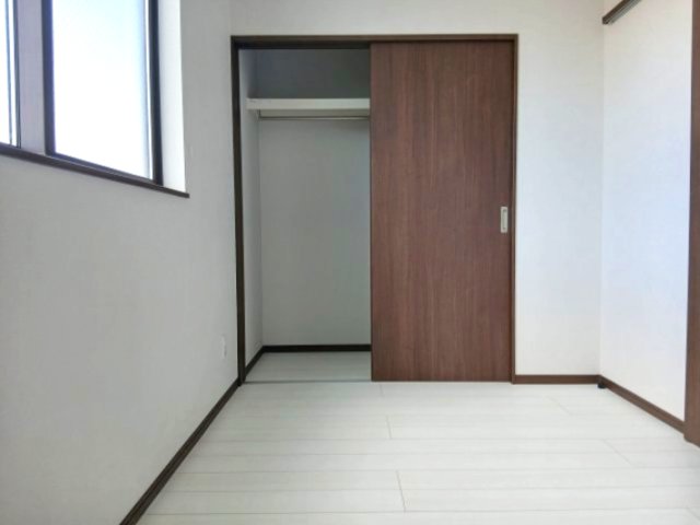 収納　洋室収納