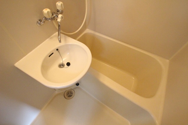 洗面設備　同物件別号室の写真です。