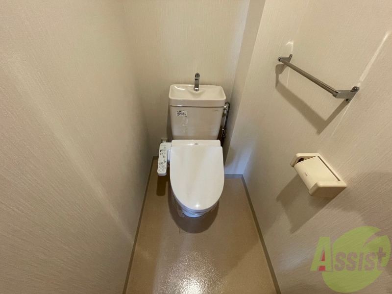 トイレ　こちらはトイレです。清潔感があり、安心して使用できます。