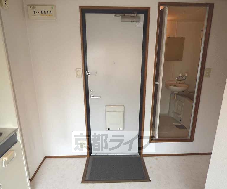 玄関　玄関です。