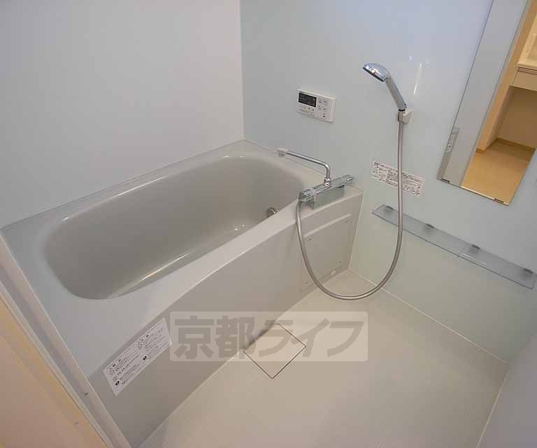 バス・シャワールーム　綺麗な浴室です。