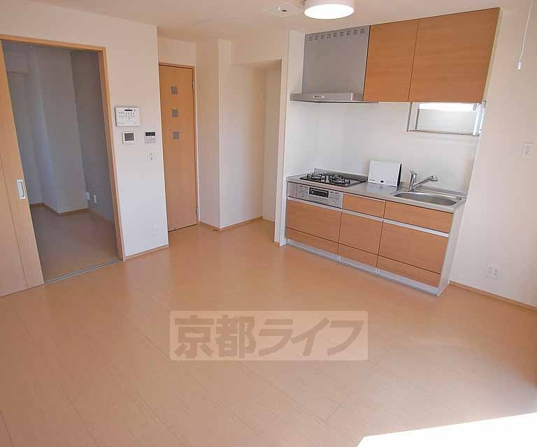 居室・リビング　正方形のリビングです。