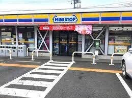 コンビニ　ミニストップ和光オリンピック通り店（コンビニ）まで689m