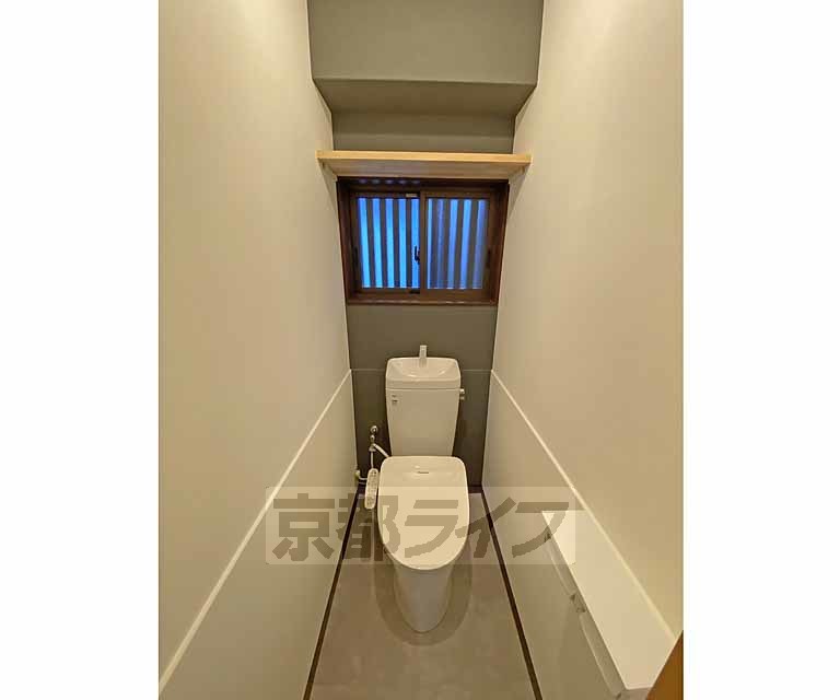 トイレ　洗浄機能付きトイレです。