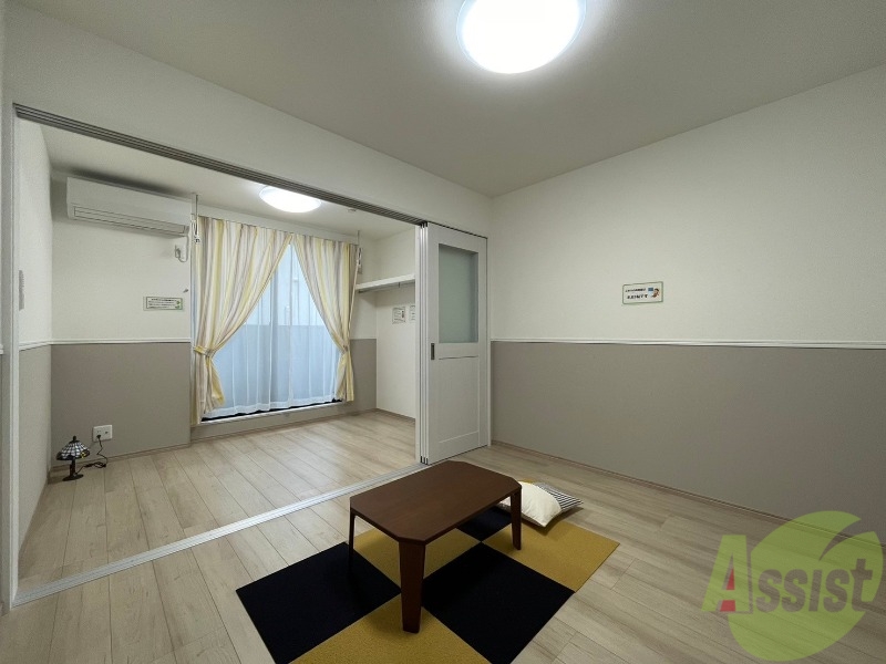 居室・リビング　リビングは８．０３帖のＬＤＫです。広々していますね。