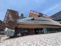 小学校　名古屋市立稲葉地小学校（小学校）まで472m