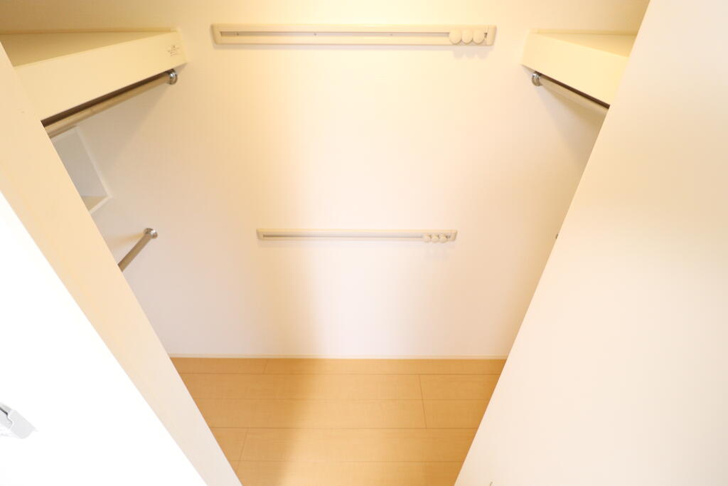 収納　ウォークインクローゼット