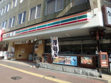 コンビニ　セブンイレブン倉敷駅前店（コンビニ）まで395m
