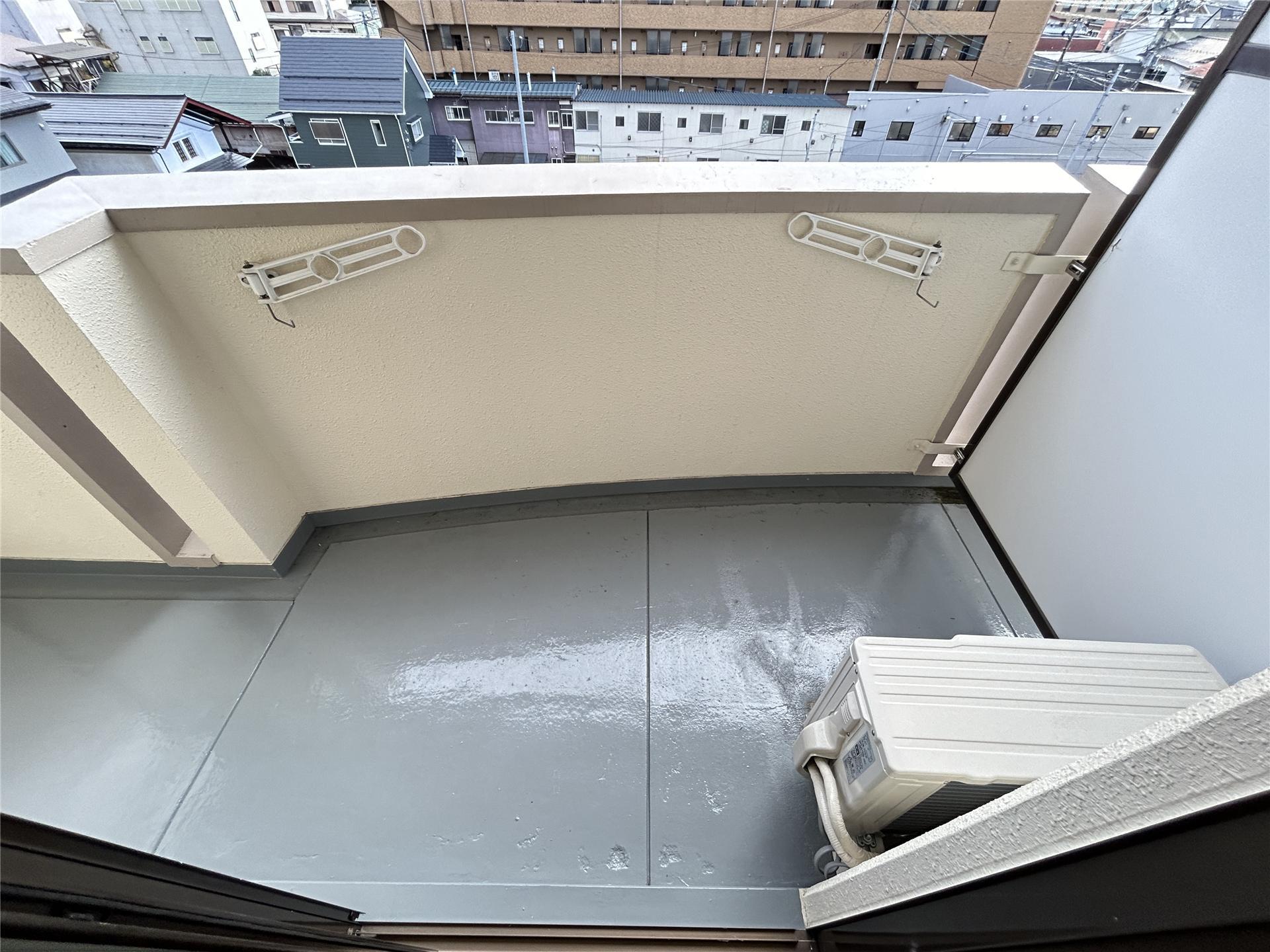 バルコニー　物干し竿が設置出来るベランダです