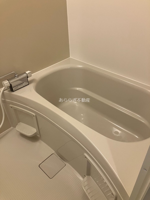 バス・シャワールーム　☆お写真はお部屋違いのものです！現況優先☆
