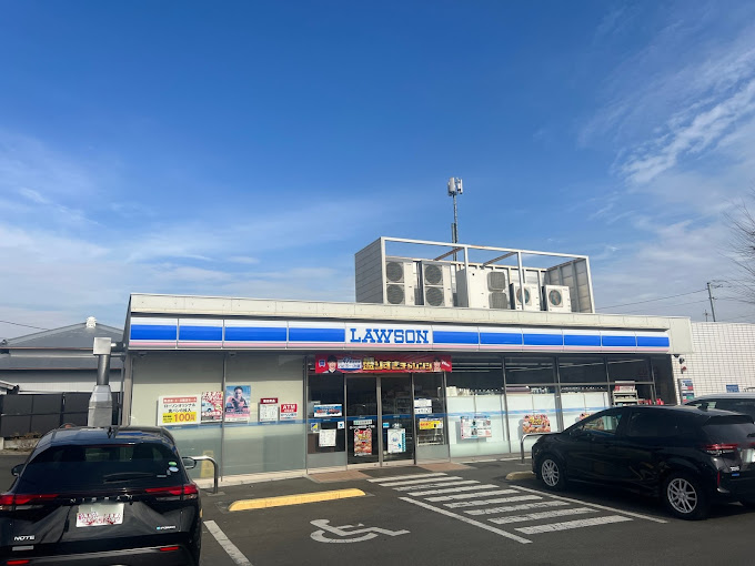 コンビニ　ローソン 秦野曽屋一丁目店（コンビニ）まで459m