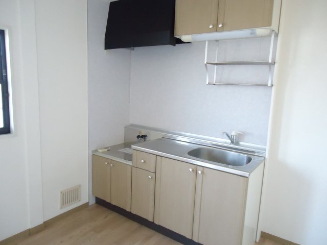 キッチン　吊戸棚付き