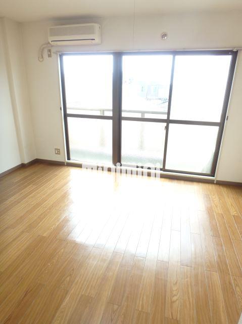 居室・リビング　陽当り良好です！