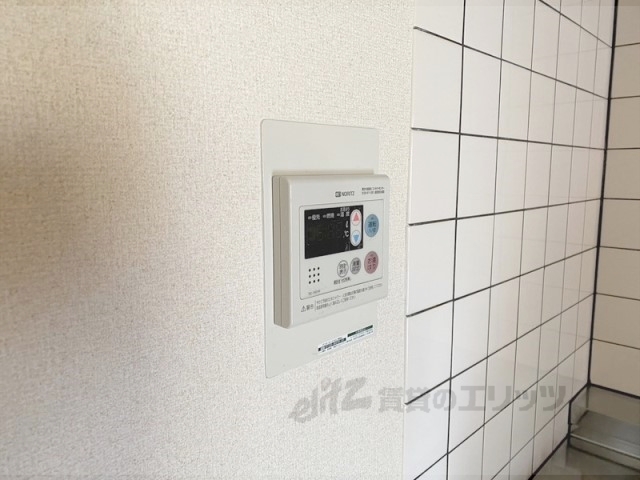 その他設備　給湯器リモコン
