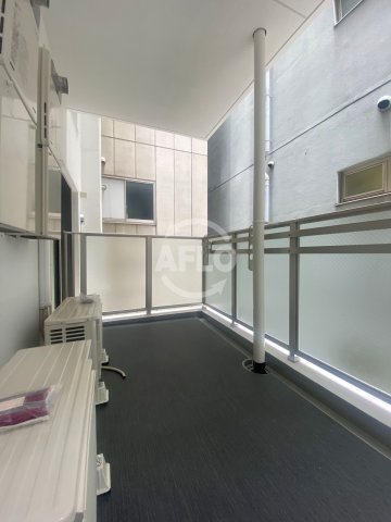 バルコニー　セレニテ本町リアン　バルコニー