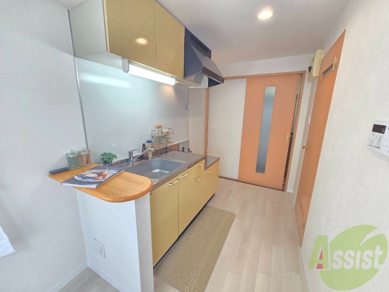 キッチン　シンプルなキッチンです。一人暮らしは最適ですね。