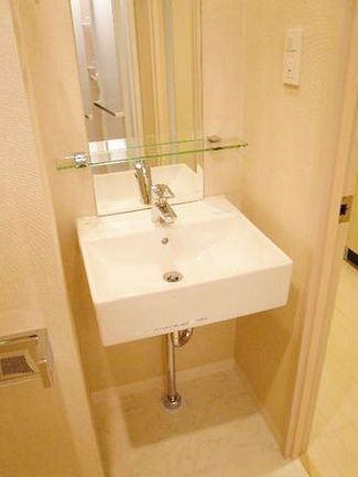 洗面設備　★洗面台とトイレはセパレート★