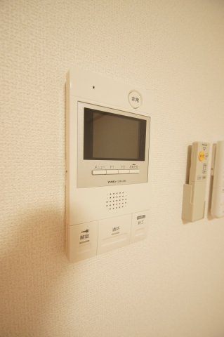 セキュリティ　来訪者が確認できる女性に安心の「TVモニターホン」