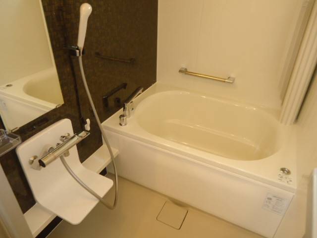 バス・シャワールーム　浴室