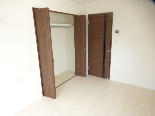 その他部屋・スペース　洋室　別角度より撮影