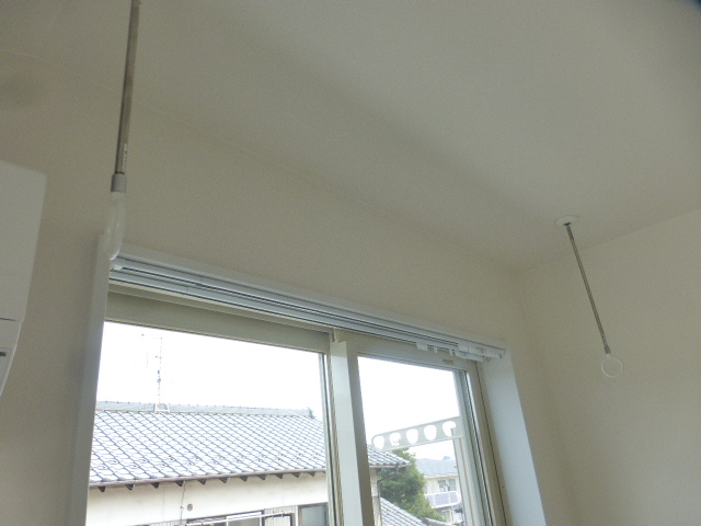 バルコニー　東向の開口部　　　人気の室内物干し付