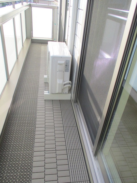 バルコニー　南向きのバルコニー