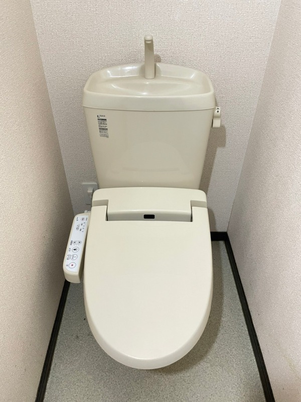 トイレ　※別部屋参考写真