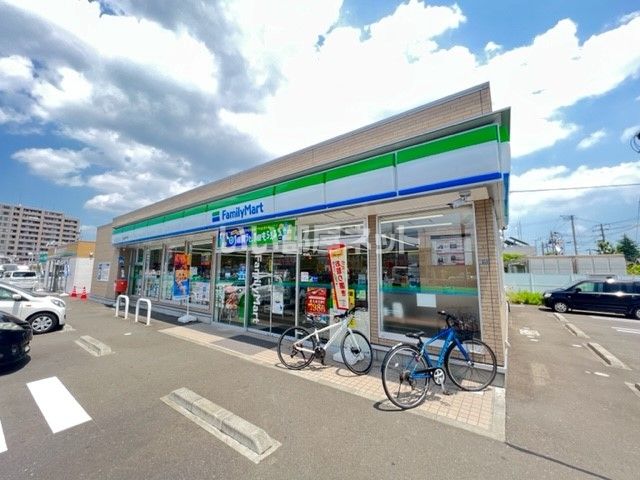 コンビニ　ファミリーマート　仙台西中田店（コンビニ）まで459m